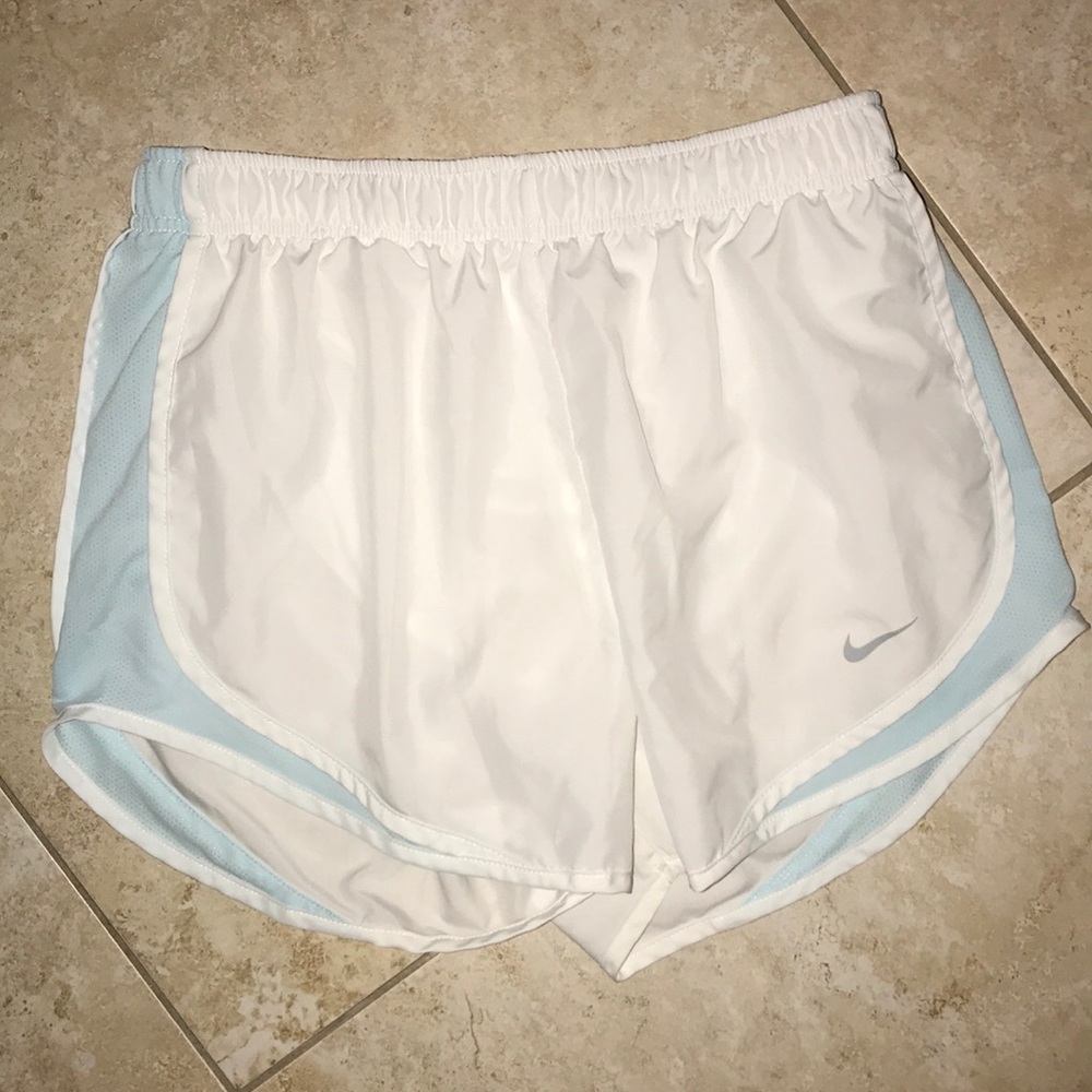 white never worn Nike shorts